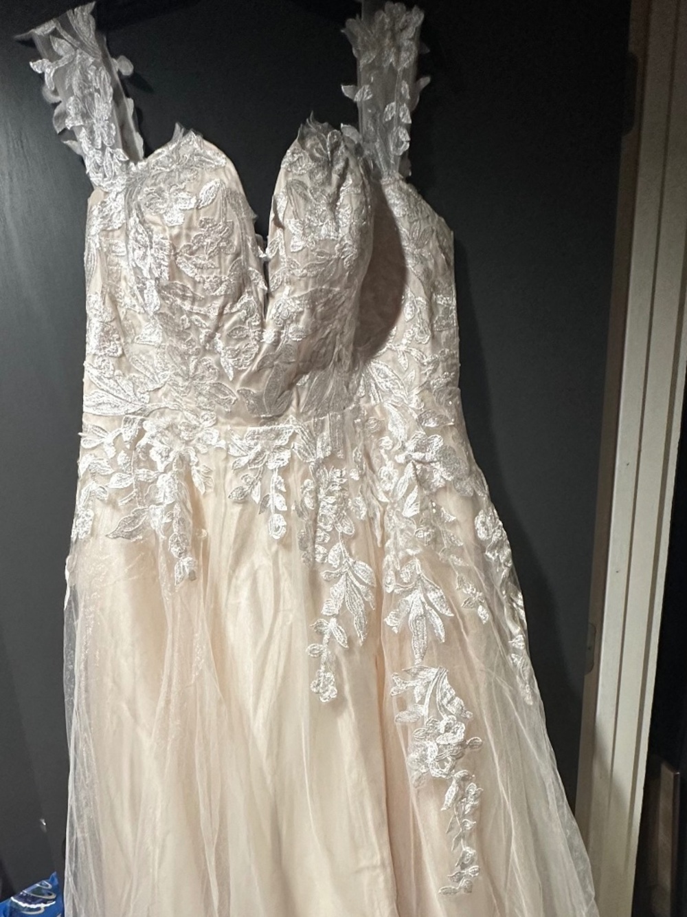 Brand new wedding dress